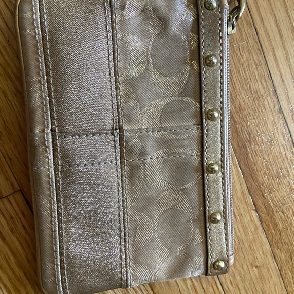 Coach wristlet with studs - Picture 2 of 4